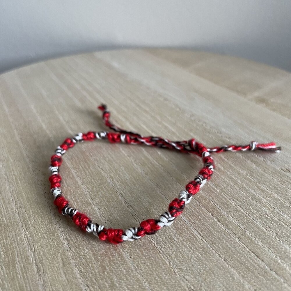 Saga Bracelet, anklet, trendy, comfortable, tie, embroidery thread, woven, gift,